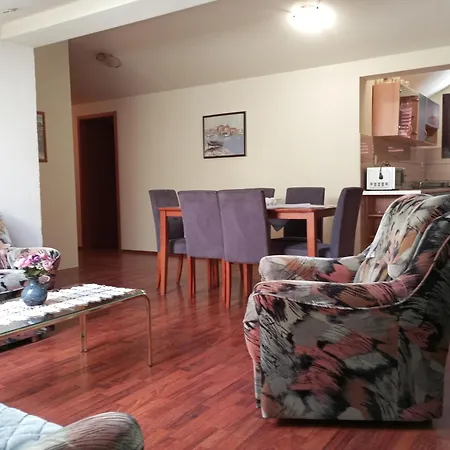 Adriana Appartement *