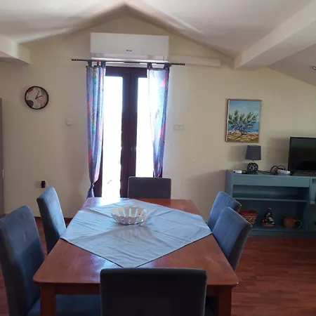 Apartament Adriana *