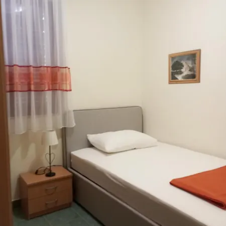 Adriana Apartament *